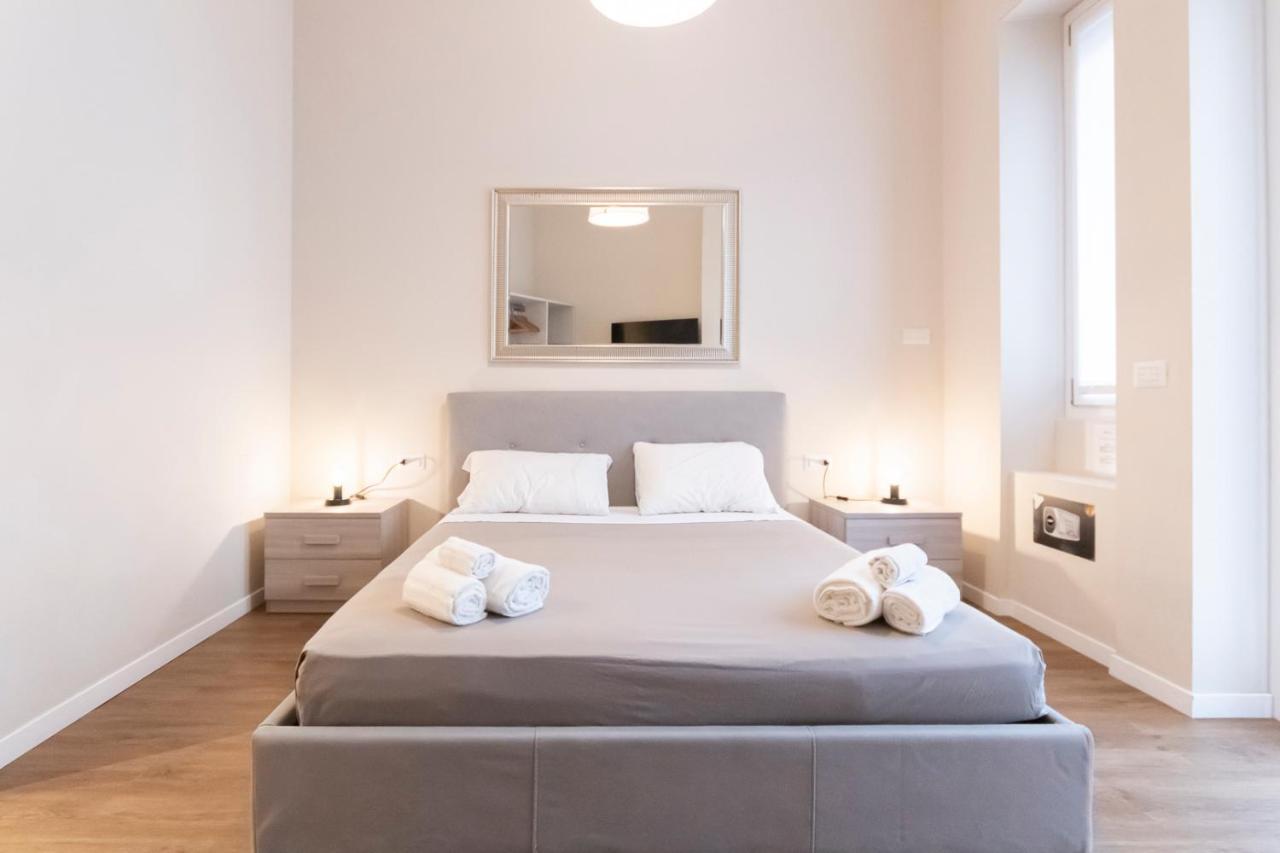 Santa Maria Valle 3 Milano Eksteriør billede